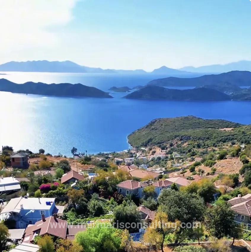 Im Dorf Söğüt mit Blick auf die Insel Simi und das Meer, Ökologischer Tourismus, bebaubare 2100 m2 Land