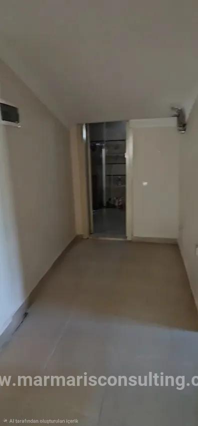 In Beldibi befindet sich In einem jungem Gebäude Im Zustand null eine luftige und große 3+1 Mietwohnung