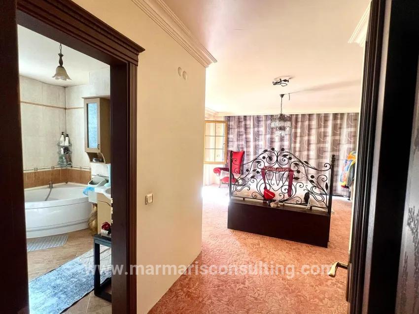 4+2-Zimmer Einfamilienhaus Zu verkaufen in Armutalan Bz. Marmaris - 970 m²