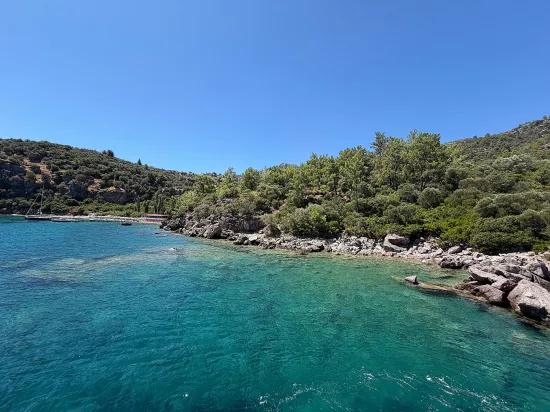 Marmaris Im Turunç-viertel direkt am Meer 4700 m2 kontrollierter Nutzungsbereich