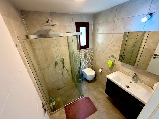 📍 Im Viertel Çetibeli komfortabel zu verkaufen 5+1 freistehende Villa