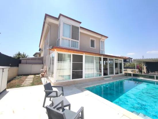 Köyceğiz 5+1 Freistehend mit Pool zu verkaufen Villa