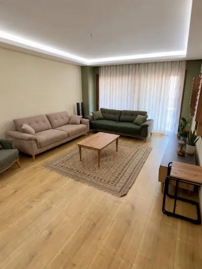 3+1 Duplexwohnung zum Verkauf In einem jungen Gebäude In Armutalan