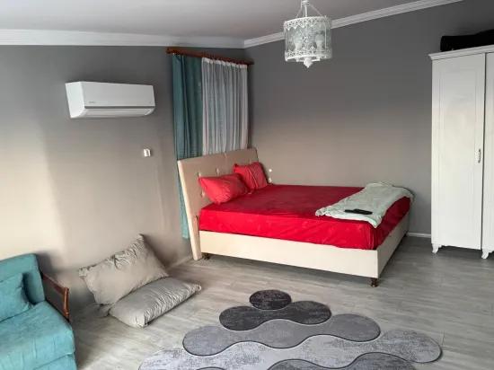 Marmaris Camiavlu In freistehende Villa mit Pool und großem Garten 4+1 zu verkaufen Luxus Triplex Villa