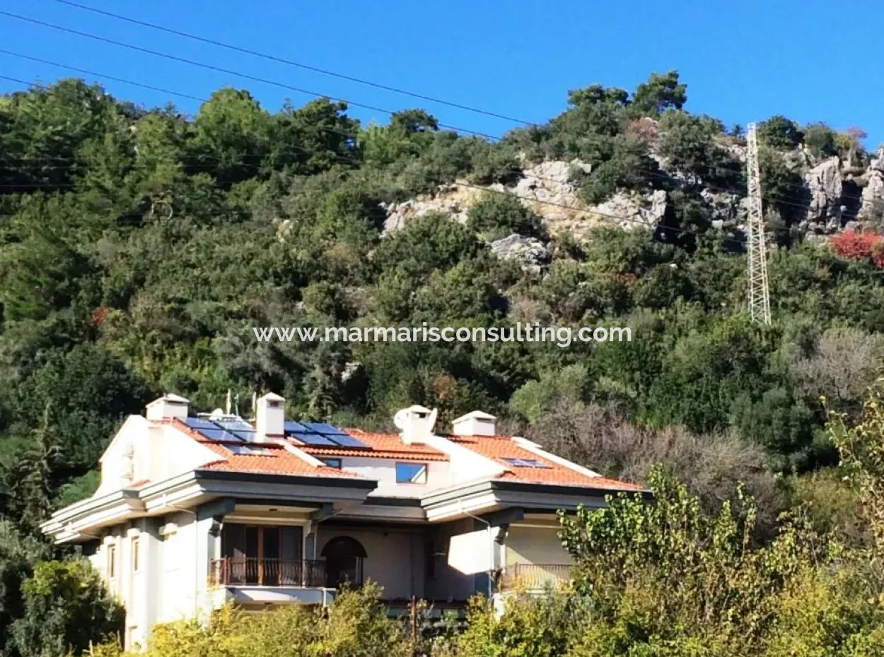 10 Schlafzimmer 2 Mit Pool Im Zentrum Von Marmaris.2500M2 Grundstück Zum Verkauf In Unserer Anlage.