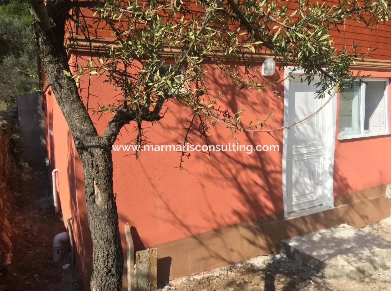 Wohnung Zum Verkauf In Turgut Dorf, Sowohl Am Arbeitsplatz Und Auf Der Straße Für Verkauf, 1 Zimmer, 1 Wohnzimmer