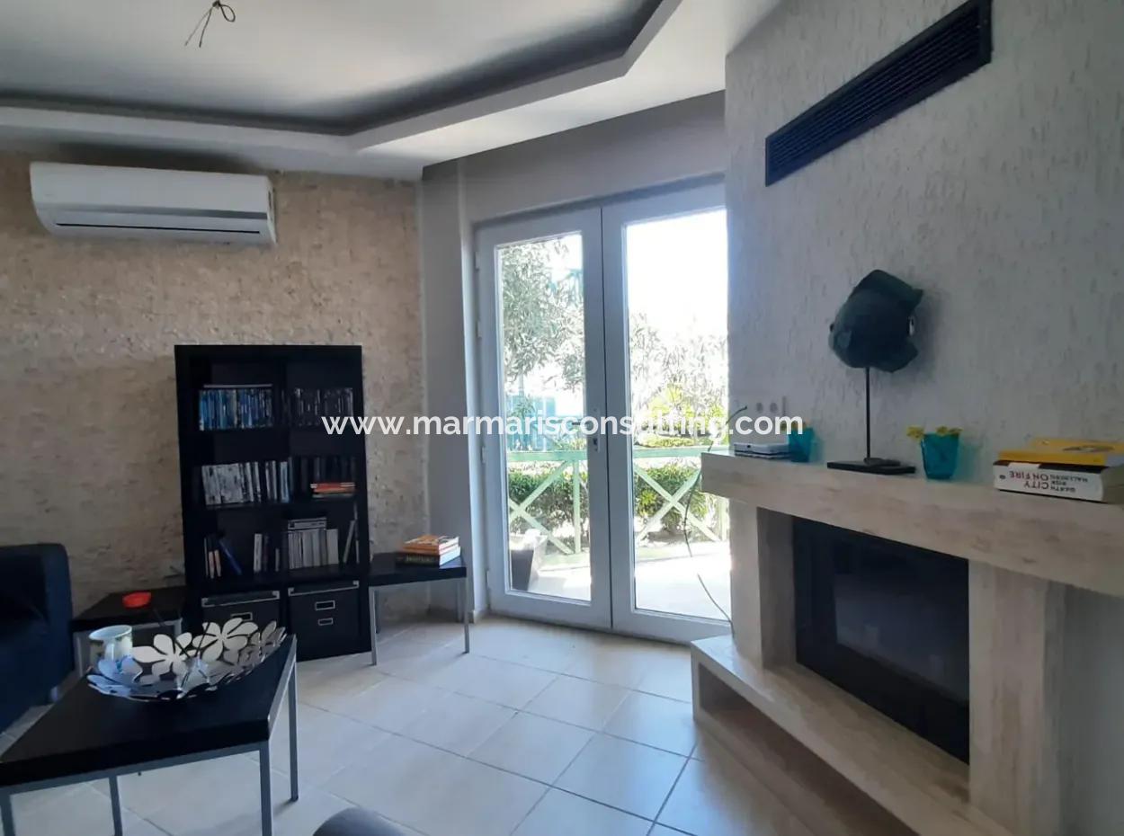 Nur 5 Minuten Von Der Yalıkavak Marina Entfernt, Freistehend Mit Meerblick.