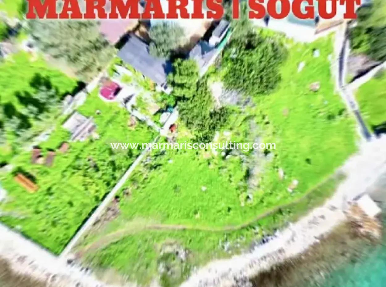 Ein 380M2 Großes Grundstück Zum Verkauf Am Meer In Söğüt Im Stadtteil Marmaris Von Einem Immobilienmakler
