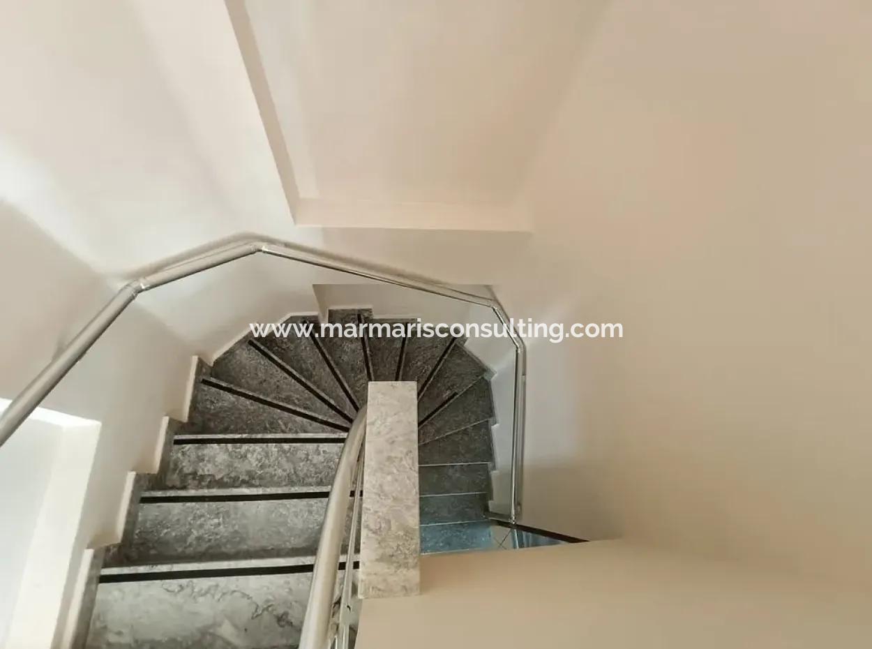 3 1 Garten-Maisonette-Wohnung Zum Verkauf In Beldibi Im Stadtteil Marmaris In Einem Komplex Mit Blick Auf Die Natur Swimmingpool