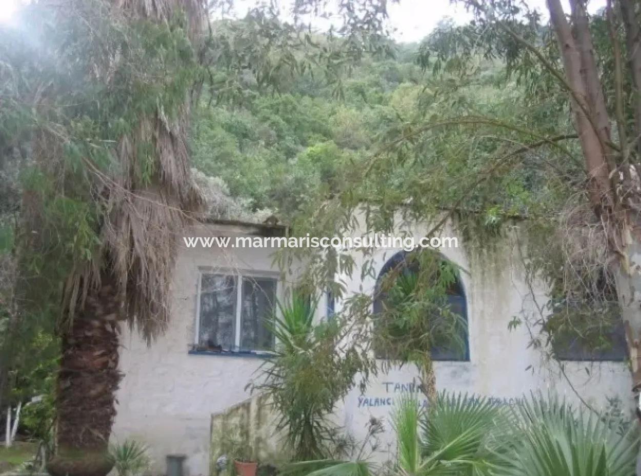 Privatgrundstück Im Zentrum Von Marmaris, Wo Sie Ihr Boot Vor Dem Boutique-Hotel Oder Restaurant Am Meer Festmachen Können