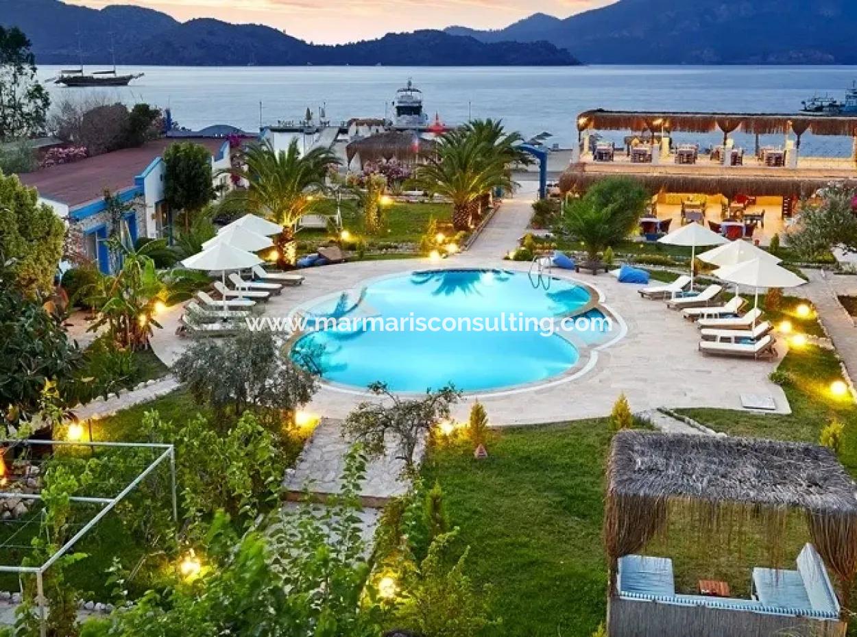Bei Einer Entfernung Von 40 Km Von Marmaris 30 Zimmer Boutique-Hotel Am Meer Zum Verkauf