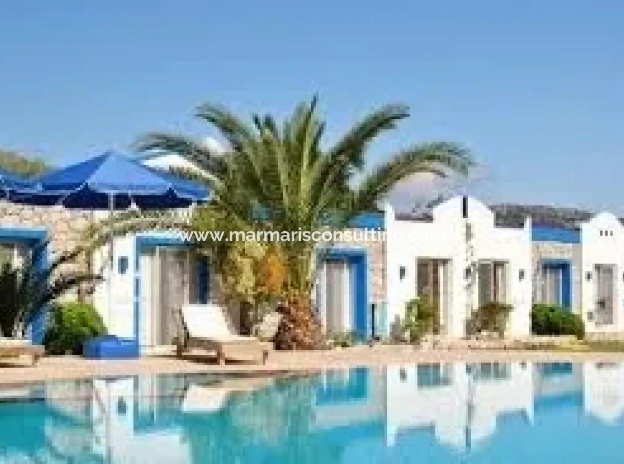 Bei Einer Entfernung Von 40 Km Von Marmaris 30 Zimmer Boutique-Hotel Am Meer Zum Verkauf