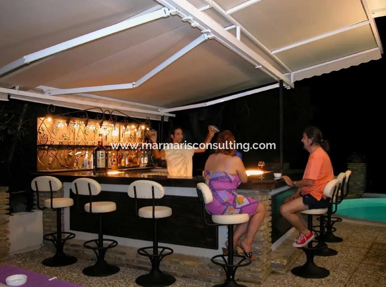 18 Zimmer-Hotel Zum Verkauf In Zentrum Von Marmaris, In Der Nähe Des Meeres