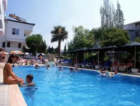 70 Zimmer-Hotel Zum Verkauf In Der Nähe Des Meeres In Zentrum Von Marmaris