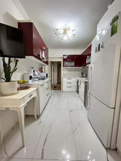 Hügel Viertel Mit Parkplatz 3+1 Zum Verkauf Stehende Wohnung