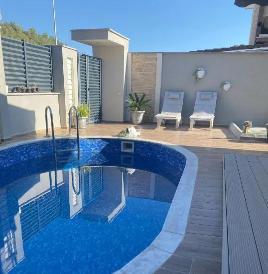 In Camiavlu, Marmaris Detached with Pool & Spacious Garden 4+1 Furnished For Rent Luxury Triplex