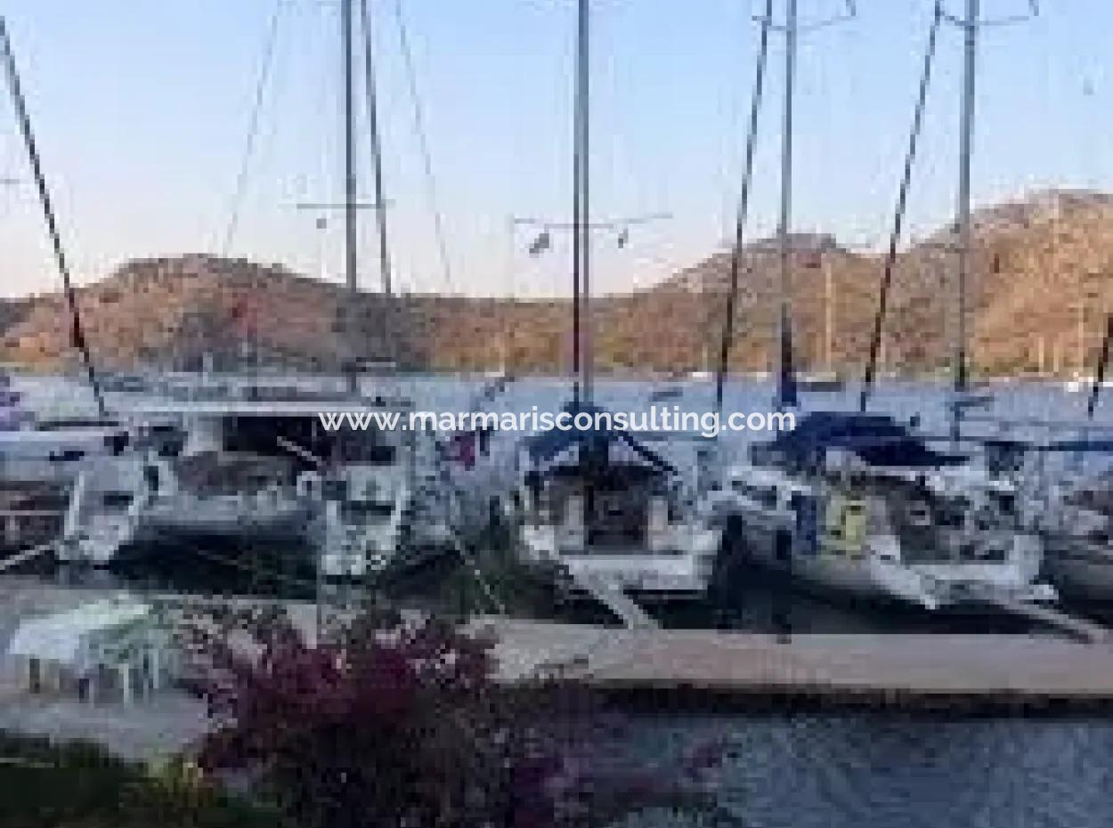 Built On A Plot Of 7000 M2, The Yacht Club Hotel ,Yacht For Sale By The Sea Location