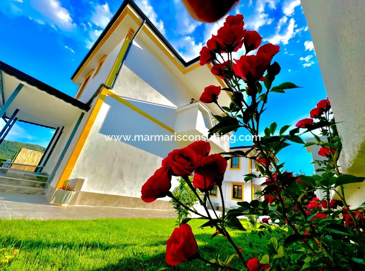 3 Rooms, 1 Living Room, 3 Bathrooms, Ultra-Luxury Daily Rental Villa With Fully Detached Swimming Pool In Marmaris Cetibeli Neighborhood