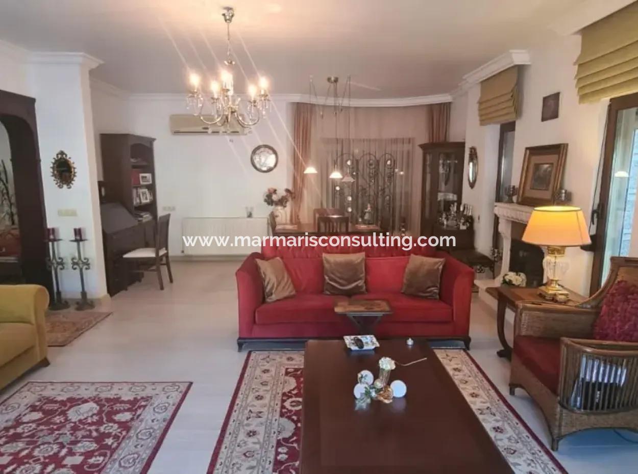 Villa For Sale In Armutalan, Marmaris With A Fully Detached Garden And Pool