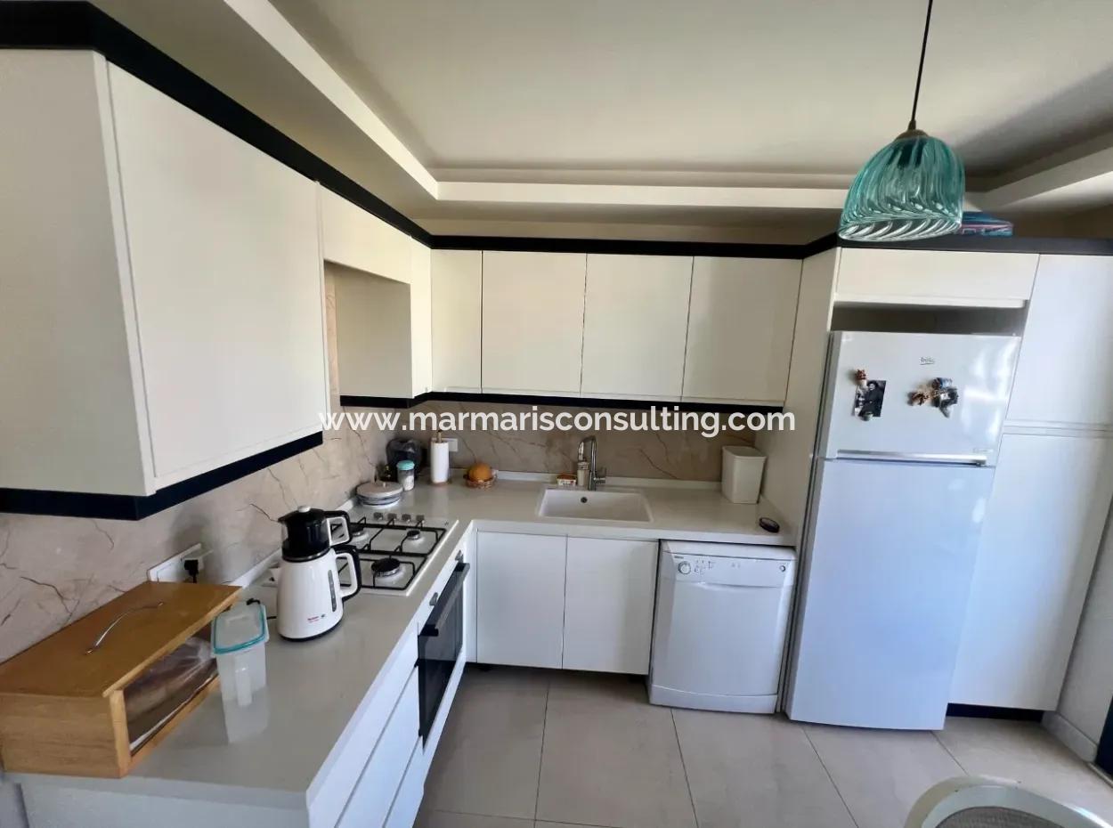 2 Rooms 1 Living Room New Building Upper Duplex Double Bathroom 90 M2 Apartment For Sale In The Center Of Marmaris Close To The Sea