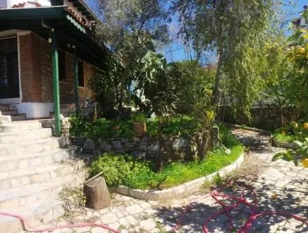 Stone Villa With Swimming Pool, 8 Rooms, 740M2 Plot For Sale In Gökova Region