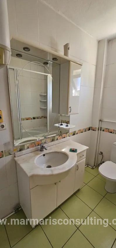 В İçmeler'de краткосрочная аренда 2+1 квартиры, кухня, отличная квартира