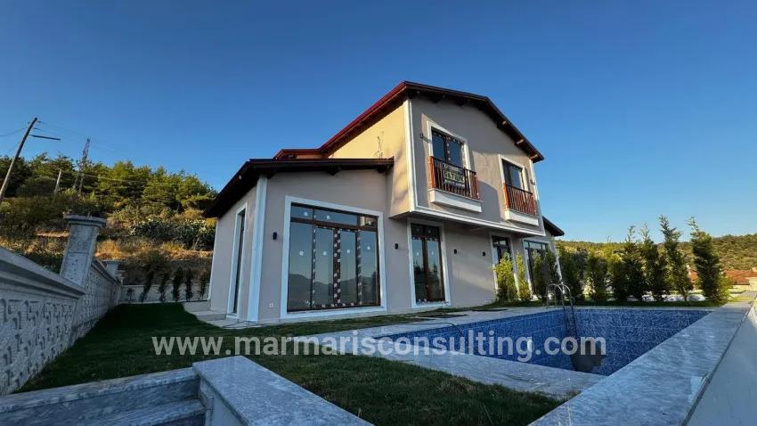Для продажи Вилла 3+1 в Kızılyaka Ula - 465 m²