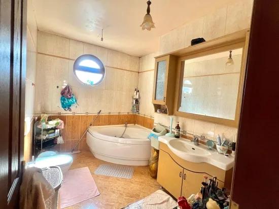 Satılık 4+2 Villa – 970 m² Arsa Payı – Armutalan