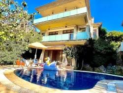 Marmaris Armutalan Mah. Satılık 4+2 Müstakil ev - 970 m²