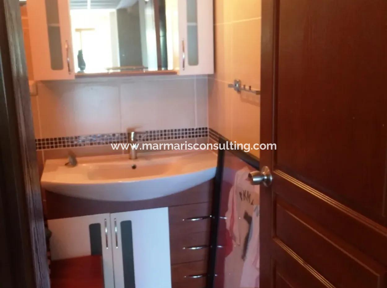 Marmaris Merkezinde 10 Odalı Havuzlu 2.500M2 Arsa İçinde Malikanemiz Satılıktır.