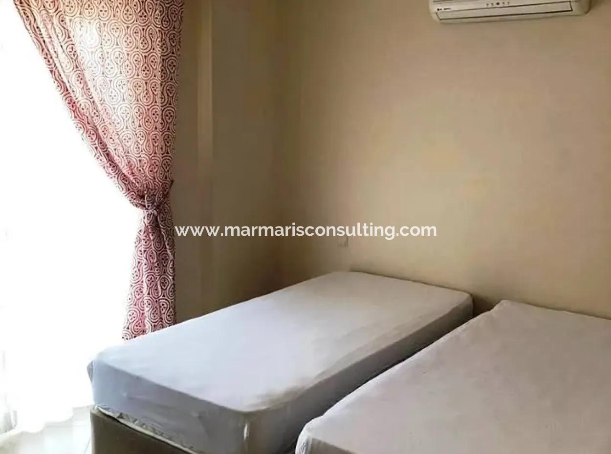 Marmaris İçmeler Yüzme Havuzlu Lüks 3 Oda 1 Salon Dubleks Daire
