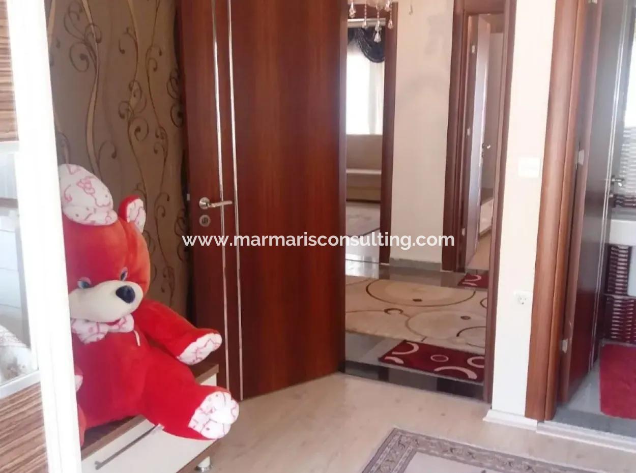 Marmaris İçinde 7000M2 Arsa Üzerine Kurulu 8 Oda Çiftlik Evi Havuz Mevcut