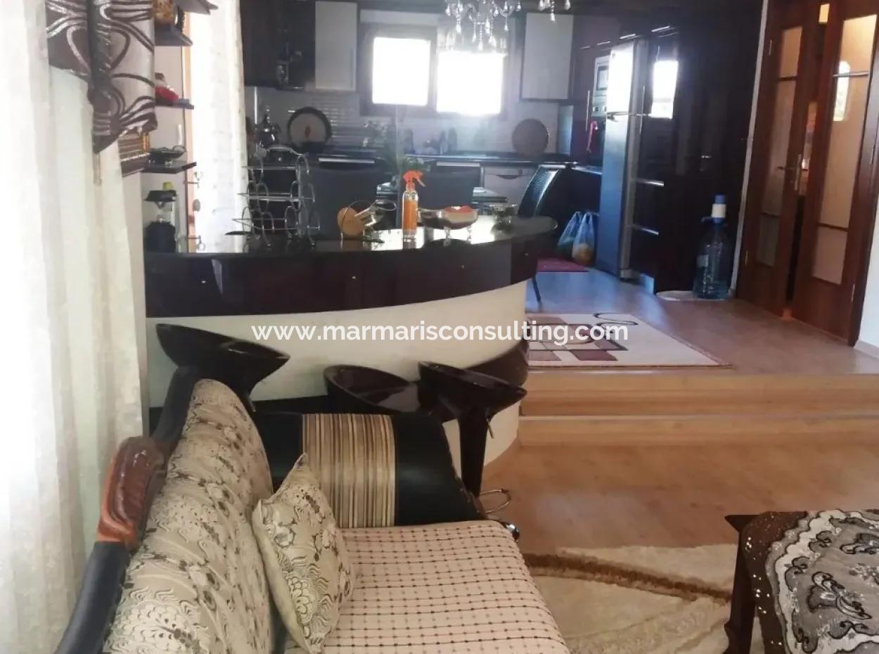 Marmaris İçinde 7000M2 Arsa Üzerine Kurulu 8 Oda Çiftlik Evi Havuz Mevcut