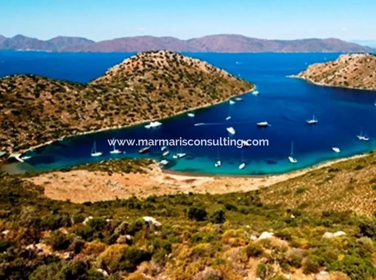 7000 M2 Arsa Üzerine Kurulu Yat Club Butik Otel ,Yat Çekek Yeri Denize Sıfır Satılık