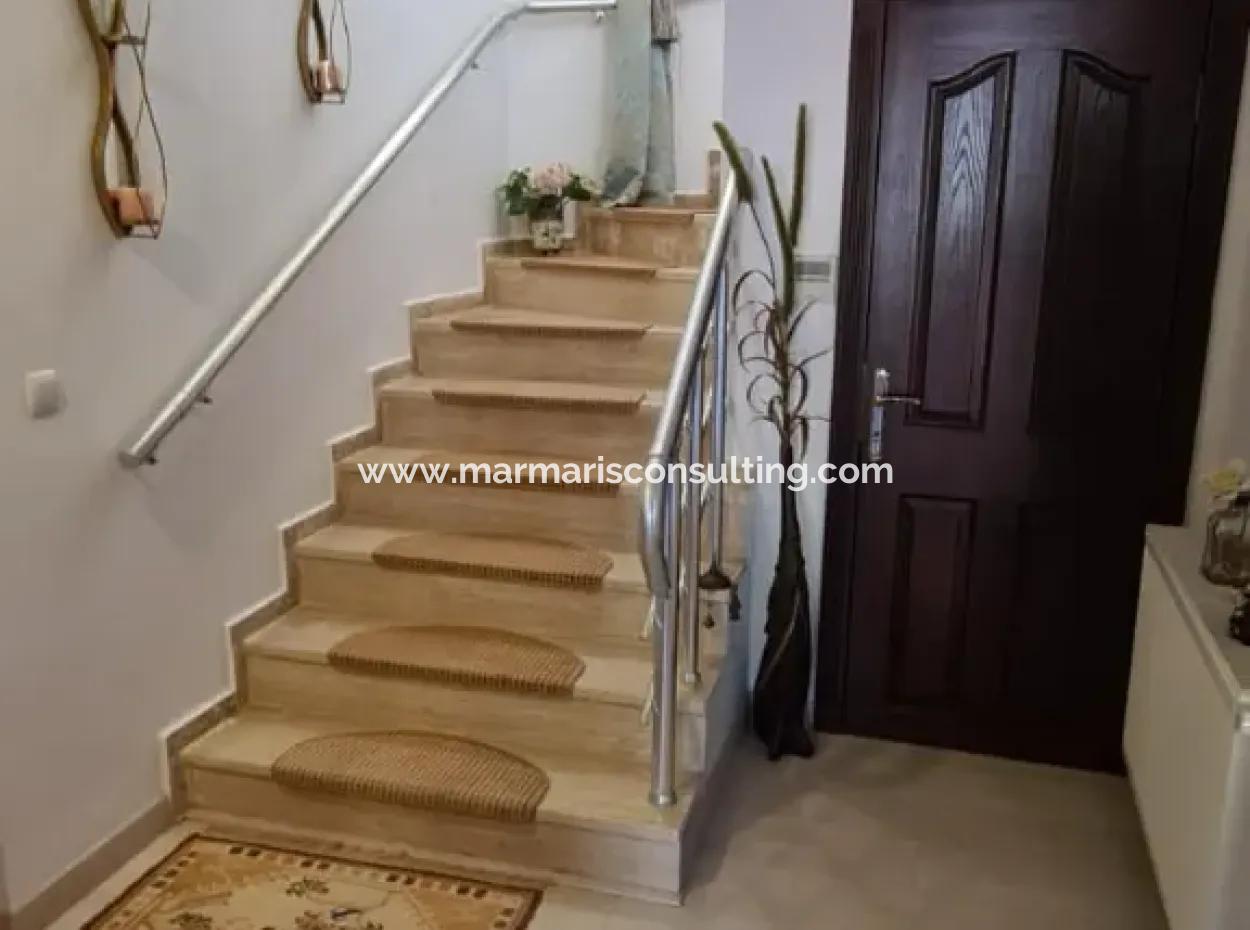 Marmaris Armutalan Mevkiinde Tam Müstakil Bahçeli Havuzlu Satılık Villa