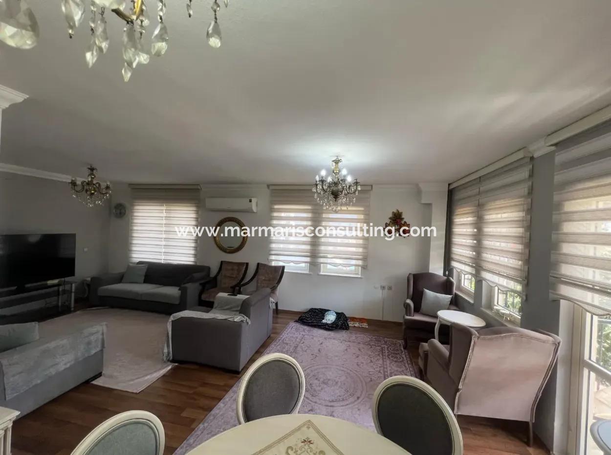 Marmaris Merkez 3 Oda 1 Salon K.mutfak 140M2 Satılık Arakat Daire Denize Çok Yakın
