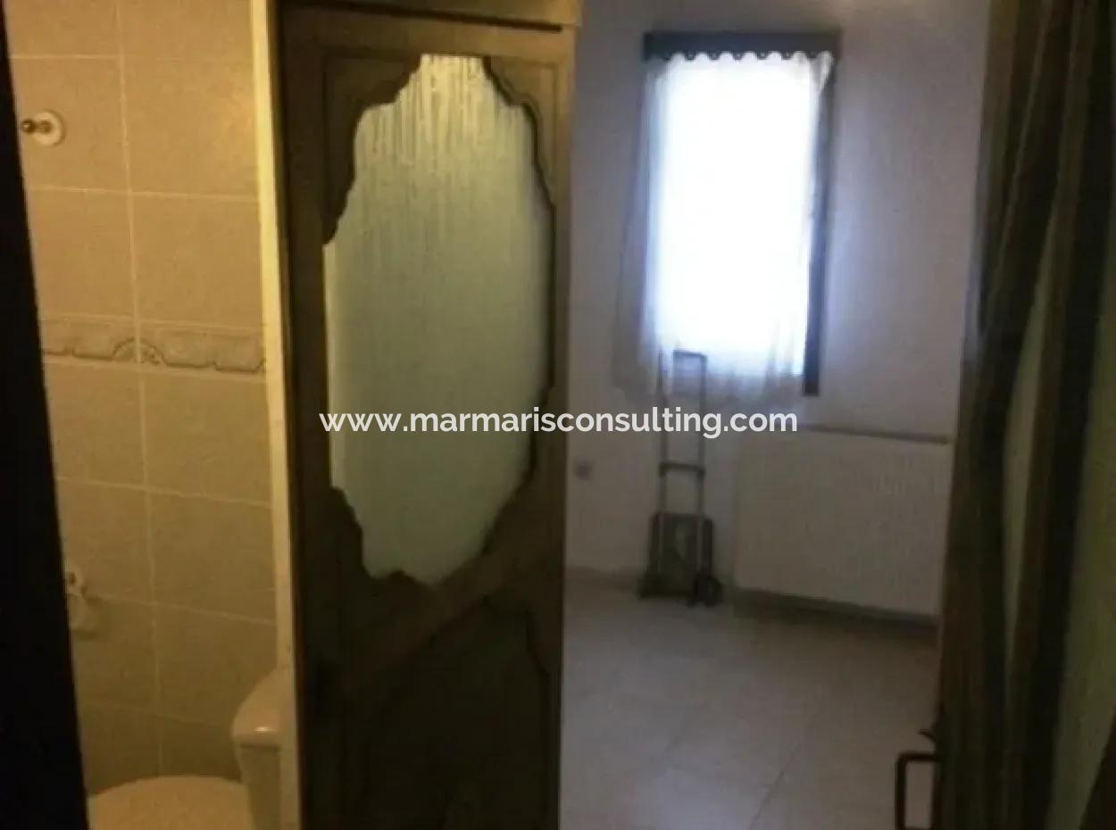 Gökova Bölgesinde Satılık Yüzme Havuzlu 8 Oda Taş Villa 740M2 Arsa