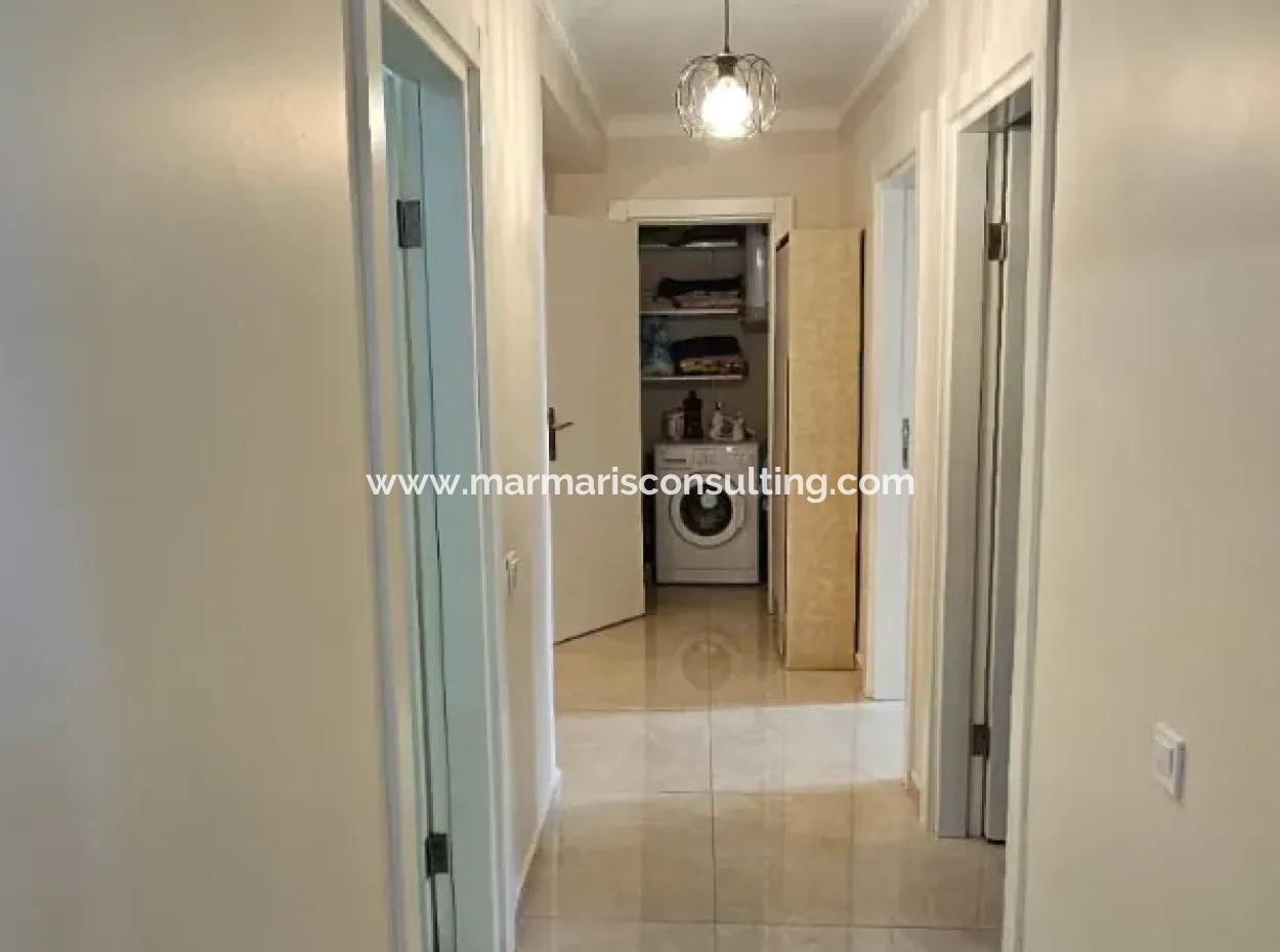 Camiavlu Mahallesi Havuzlu Güvenlikli Sitede 3+1 Satılık Ters Dubleks