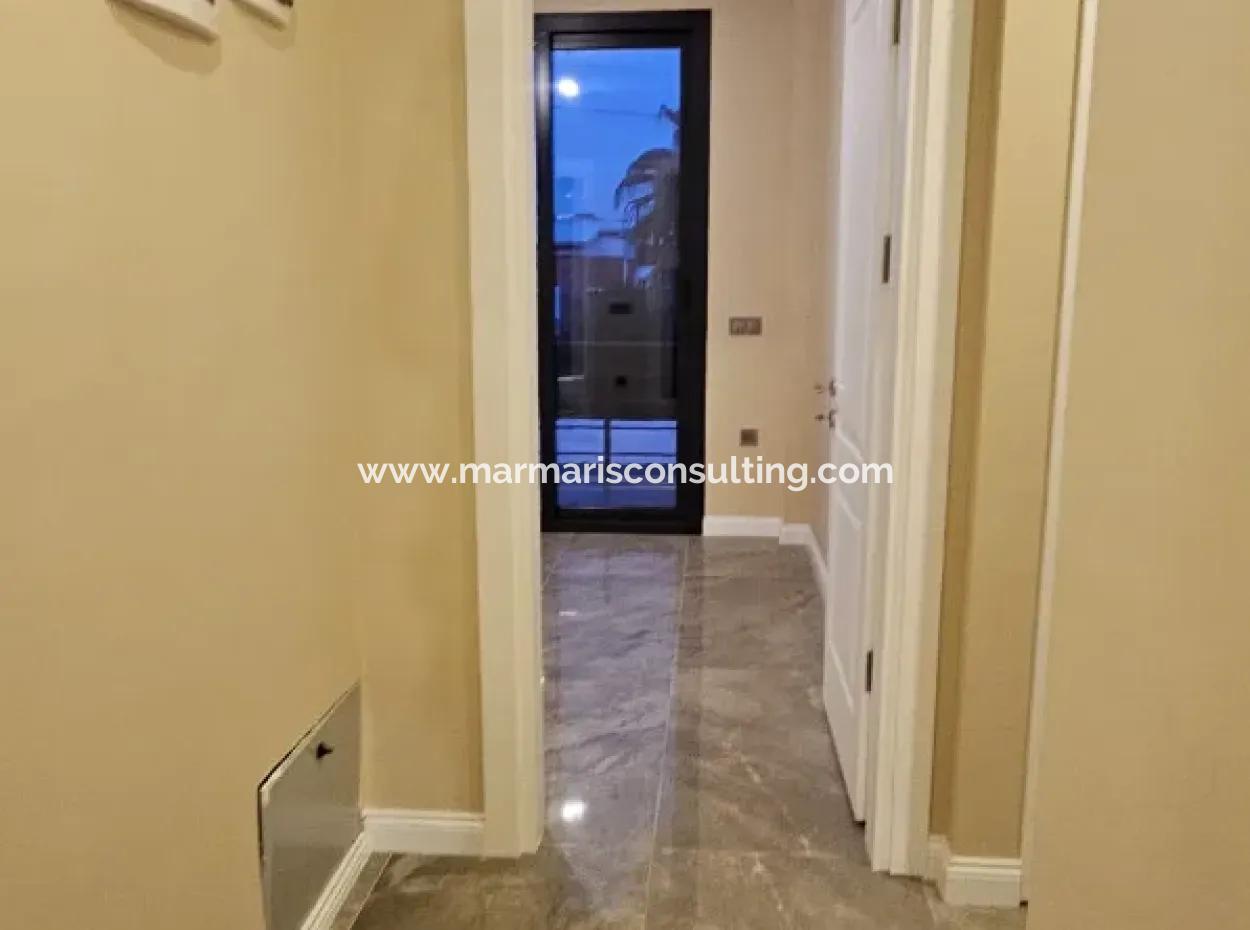 İçmeler Mahallesi 4+1 Tam Müstakil Sıfır Satılık Villa