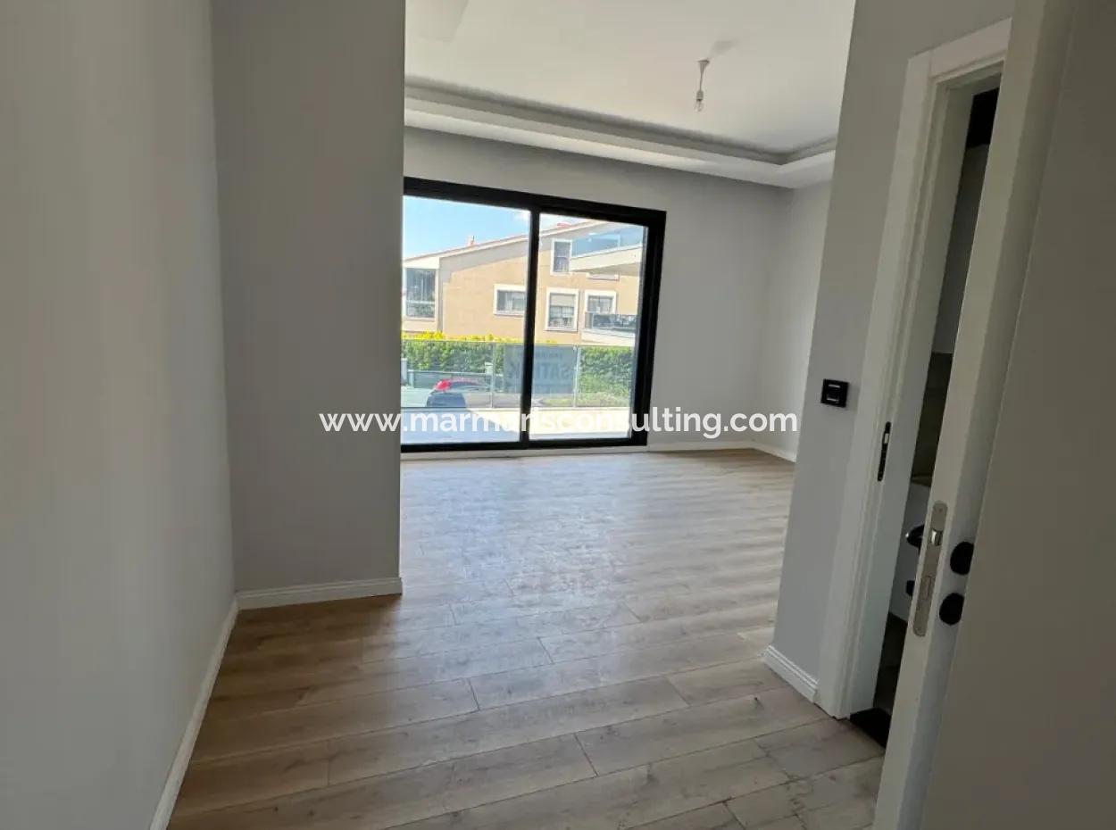 Kemeraltı Mahallesi 4+1 Satılık Müstakil Villa