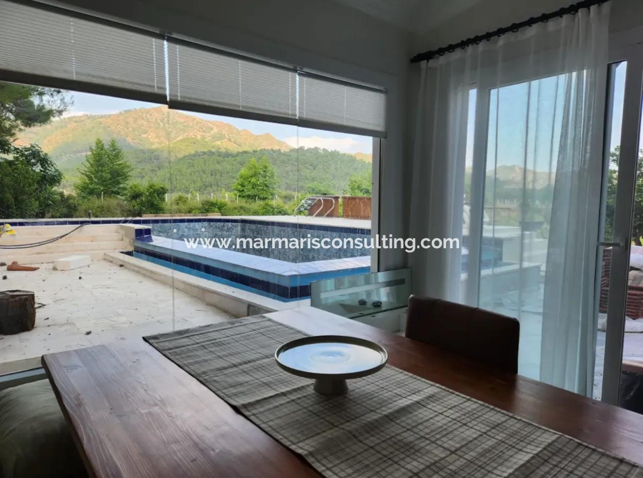 Ortaca Mahallesi Satılık 10.000 M2 İçerisinde Özel Yapım Havuzlu Çiftlik Evi