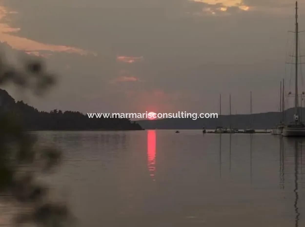 Marmaris,Den 20 Km Uzaklıkta Denize Sıfır Satılık Butik Otel 20 Oda