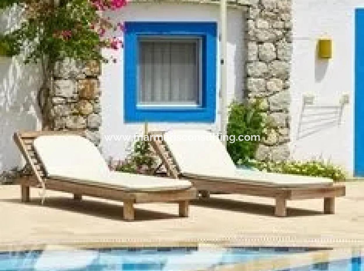 Marmaris,Den 40 Km Uzaklıkta Denize Sıfır Satılık 30 Oda Butik Otel