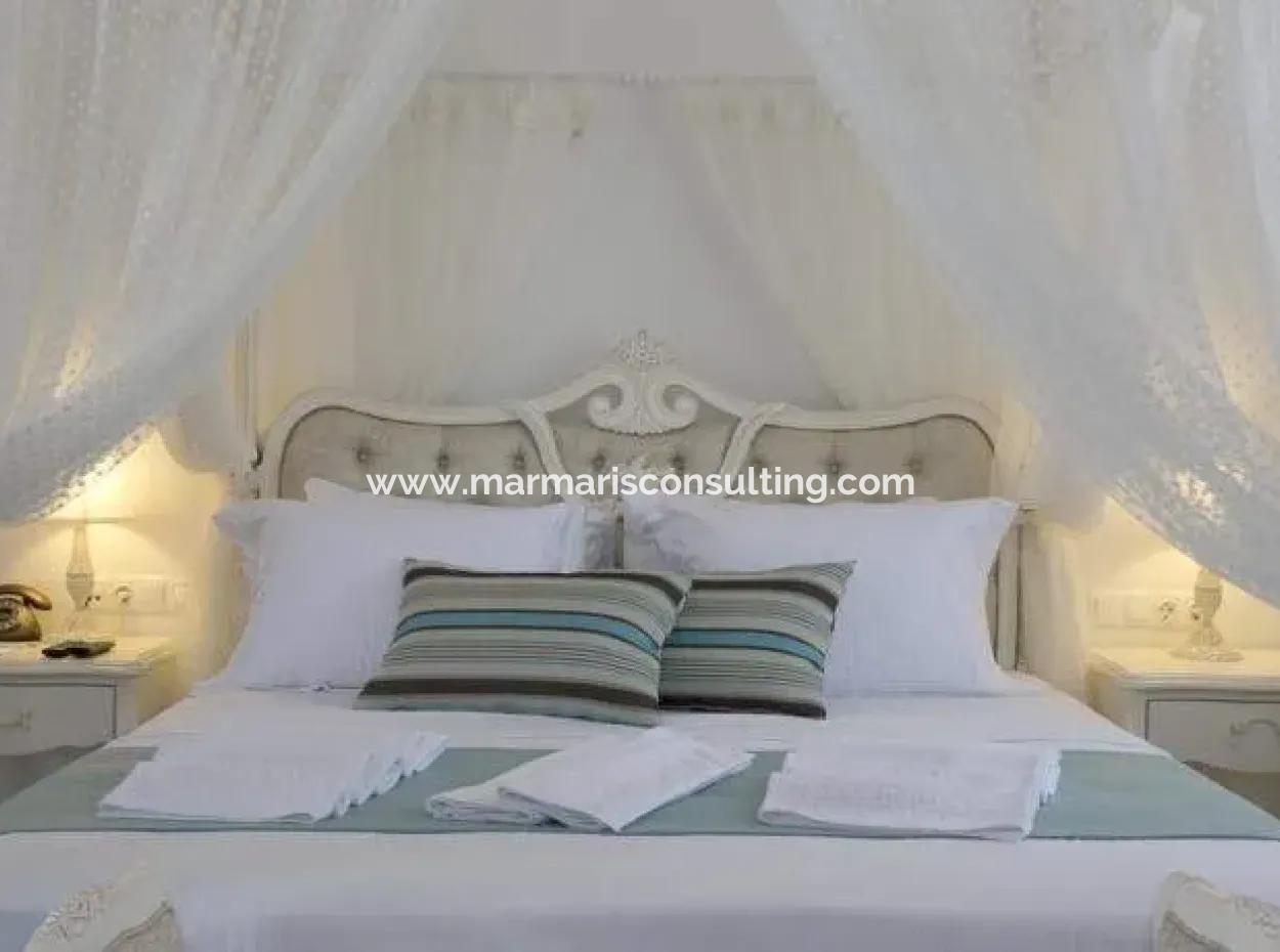 Marmaris,Den 40 Km Uzaklıkta Denize Sıfır Satılık Butik Otel İskelesi Mevcut