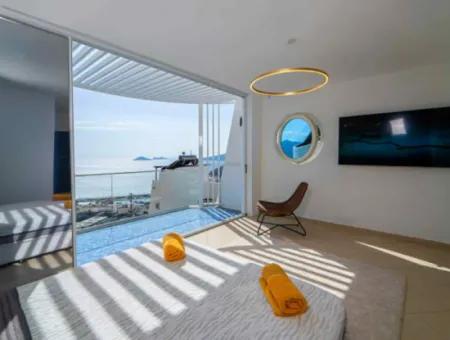 Kalkan,Da Muhteşem Deniz Manzaralı Yüzme Havuzu Mevcut Müstakil Satılık Villa Özel Yapım Bir Villa