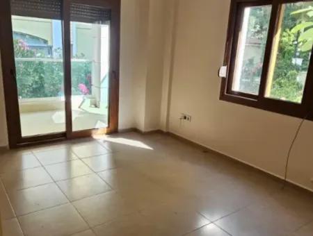 Marmaris Siteler Mahallesi’nde 3+1 Havuzlu Kiralık Lüks Daire