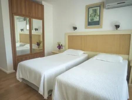 Marmaris,Den 20 Km Uzaklıkta Denize Sıfır Satılık Butik Otel 20 Oda
